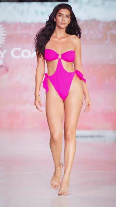 Ramp walk for Mahogany Coast Swim