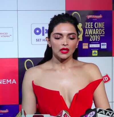 Just cummed twice watching deepika padukone ...that cleavage...fuck ...those expressions makes dick too hard ..ufff💦💦💦🥵🥵