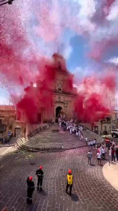 That's an insane amount of confetti just for one area