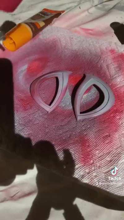 Creating a Spider-Man's mask