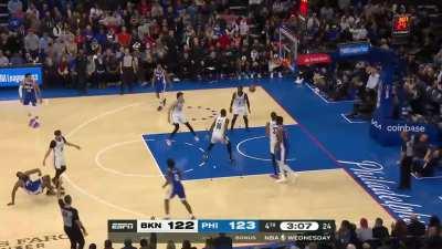 [Highlight] Harden drains the second of back to back 3s with the stepback over Curry