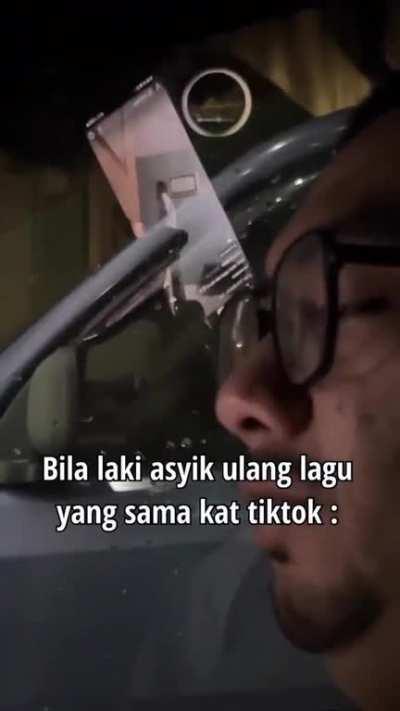 Husband kantoi with his wife