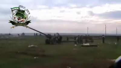 Syrian rebels loading and firing a M46 130mm artillery piece/field gun, claimed to be near Khan al Asal, Aleppo. Video claimed to be from Feb 5 2013.