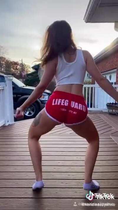 She can guard my life @kenzieaaliyahxo