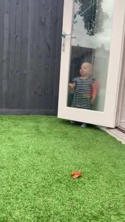 my daughter is rubbish at hide and seek