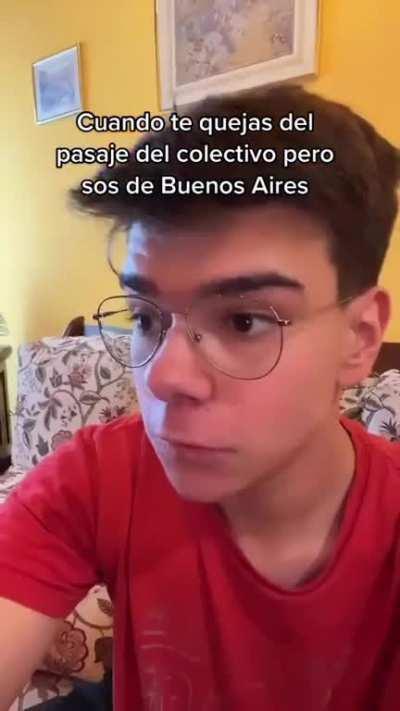 Cada vez que sube el bondi en Buenos Aires la misma historia