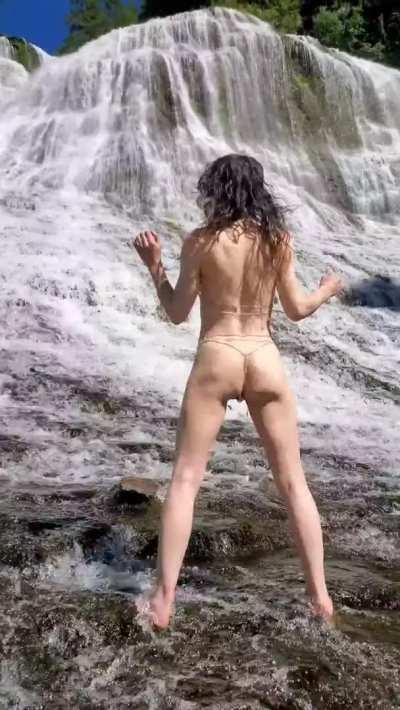 Nymph-O getting naughty on nature's playground💦😋 A forest service ranger came down to tell me to put some clothes on after this😅🙈[GIF]