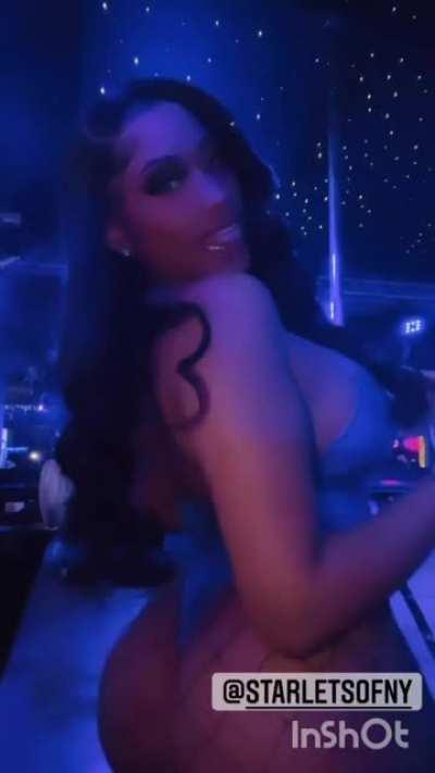 (@marieekardash) ⭐