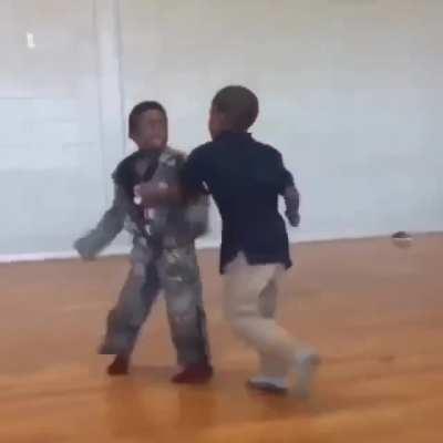 Rare video of little jahseh fighting 😳😂😂