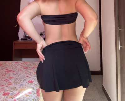 outfit ready to go to the cinema