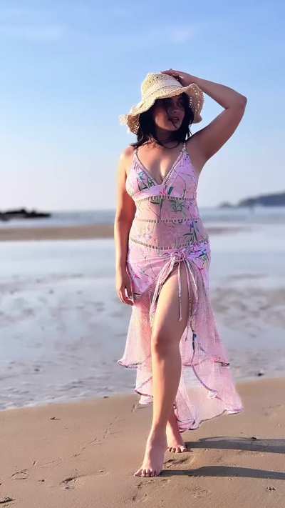 Prarthana Behere, once again raising the temperature in 👙 🤤