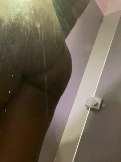 Post gym shower 💕