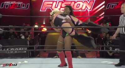 Adora showing some strength against Taya until she’s tripped up (MLW)