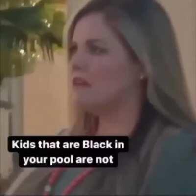 Police officer puts a Karen in her place