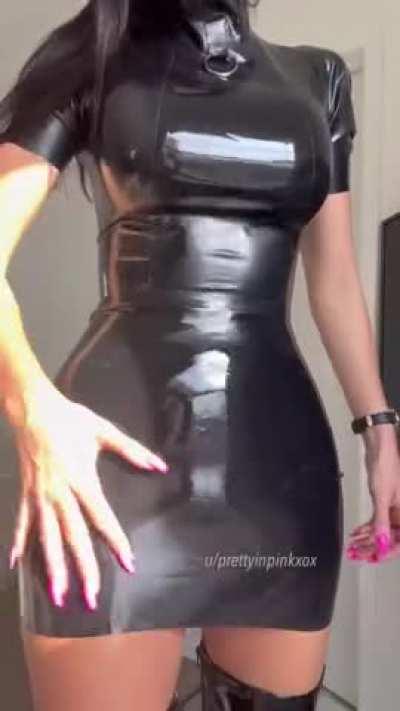 Shining up for you 🖤