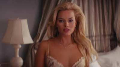 Margot Robbie must have turned so many boys into man with this and her Harley Quinn.