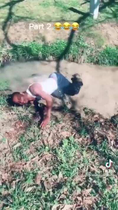 Unc found the beer now he tweakin stupid mf 🤦🏾‍♂️