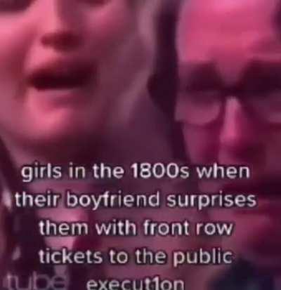 Look babe we get to be in the splash zone!