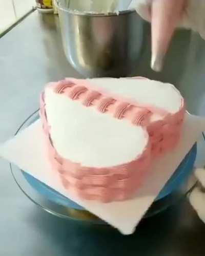 Heart cake frosting!