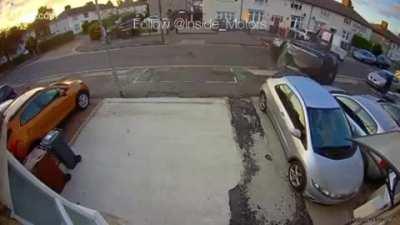 Man’s shopping took one fir the team but his sudden Tom Cruise sprint saved him...