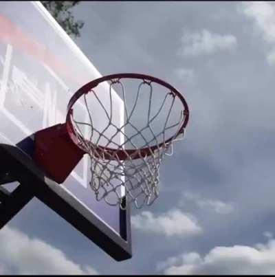 How Ivan Toney practices his penalties. 