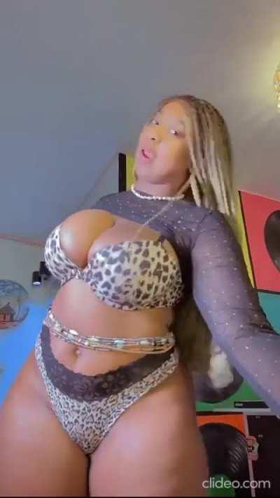 thickiannaa💞🥵🥵