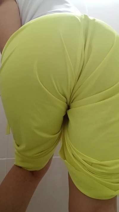 Farting outside💨💨