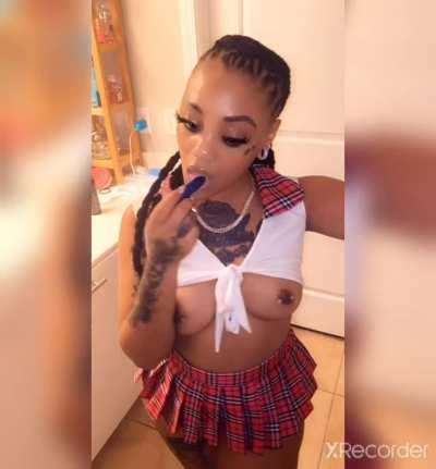 Hot AF😍🔥💦 (Get Her Folder in Comment)👇👇