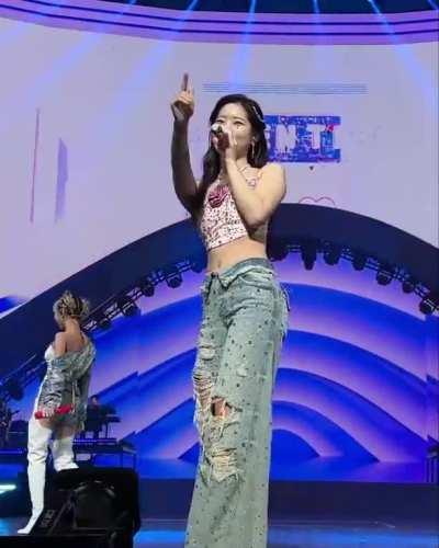 230703 (EDT) - Dahyun knows we have a crush on her