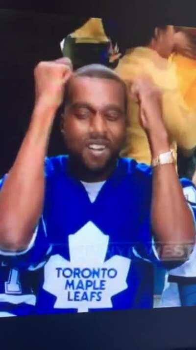 I love hockeeeeeeeyy