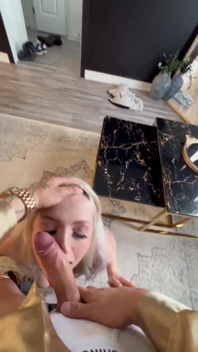 Am I good wife to have let another woman suck my husband’s dick ?🫢