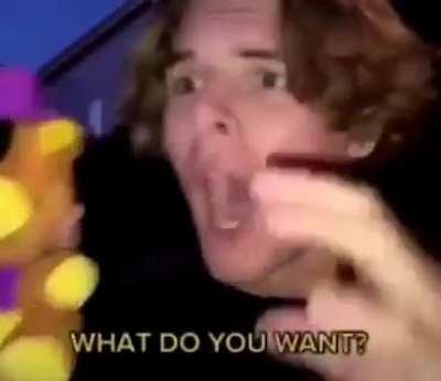 this is soo sad It made me give birth to a half-human half-shark hibrid while watching 