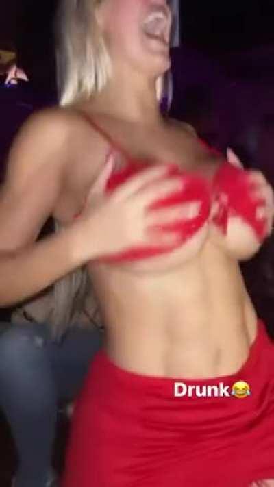 Party Bimbo