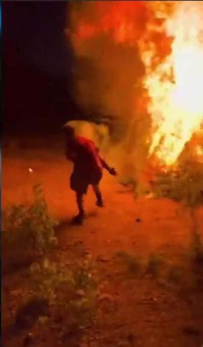 His split ends are now burnt ends [video]