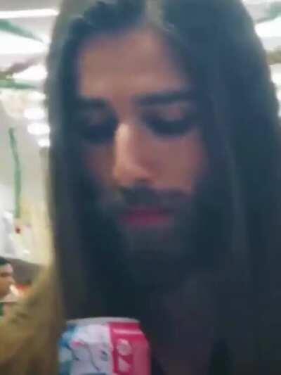 Pera... Jesus tomando guarana jesus?