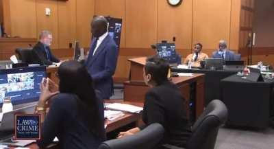 No wonder Thug is sitting solid his other lawyer is🔥he smoked this police officer. 😭😂