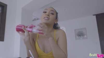 My Step Sis Is A Gamer Girl – S18:E10 (Step Porn)