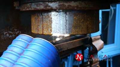 Laser cleaning of a hydraulic press (Warning: satisfying to watch)