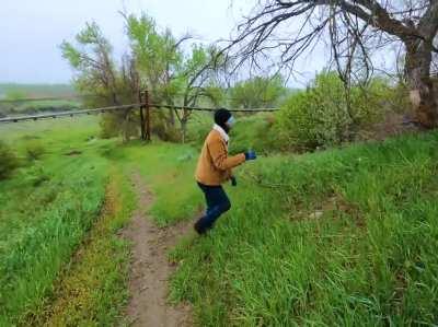 Guy I'm blindfolded I can't hike I got you dude