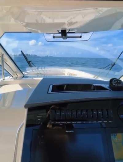 Seakeeper Gyroscopic Stabilizer in action