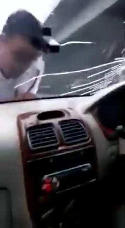 Chalo uncle apko suffer par le chalu