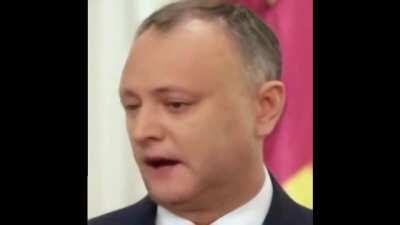 Ne vedem pe 1 noiembrie