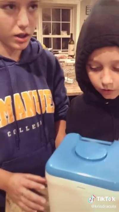 Girl gets her phone stuck in phone jail for 2 days by accident