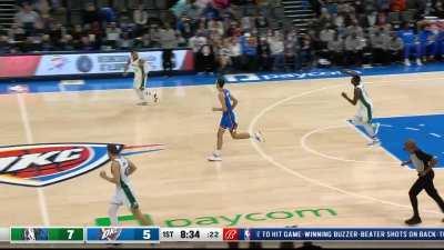 [Highlight] Poku gets the block but misses the reverse dunk. To make up for it, Poku then gets the steal and completes the dunk!