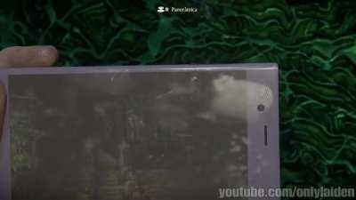 At a certain angle against the light, you can see Chloe’s fingerprints on her cellphone