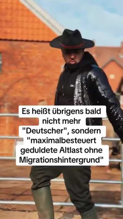 Hahahahaha, genial!😂🤣😂 Scharfsinnige Satire wie der begnadete Kabarettist Dieter Nuhr!🤣😂🤣 So ist es doch auch, endlich sagt es der Hans - Jürgen auf Feysbuk mal!🤬🤬🤬 Und den 