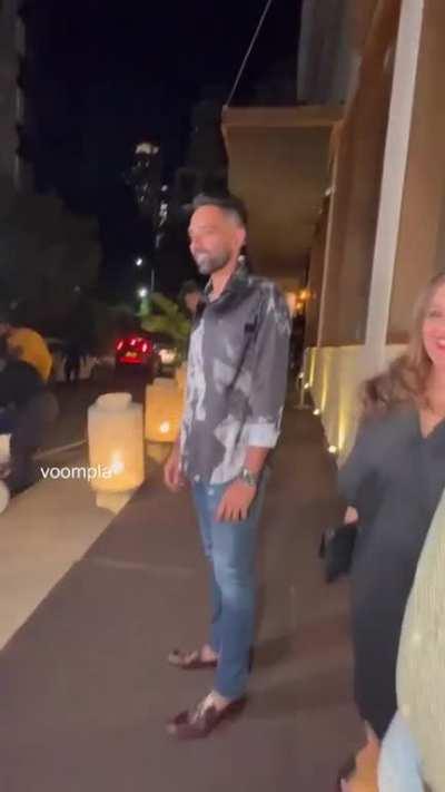 Dhawal Kulkarni arrives at Rohit's birthday party