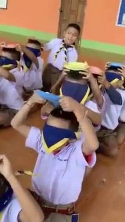 to play the school game