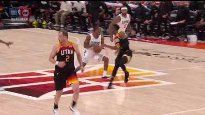 [Highlight] DeMarcus Cousins rips the ball from Gobert and gets the transition AND 1!