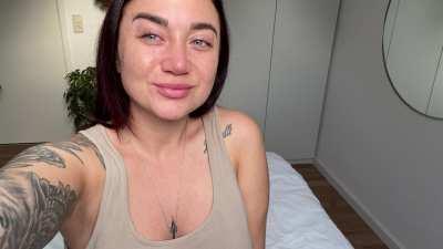 My body is the definition of barely legal 😘 [F]